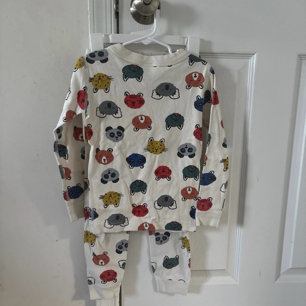 Hanna Andersson Organic Animal Pajama Set - Picture 2 of 8